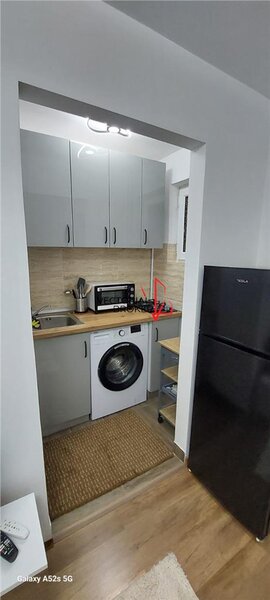 Valeriu Braniste, de inchiriat garsoniera ultracentrala, 20 mp, curte proprie.